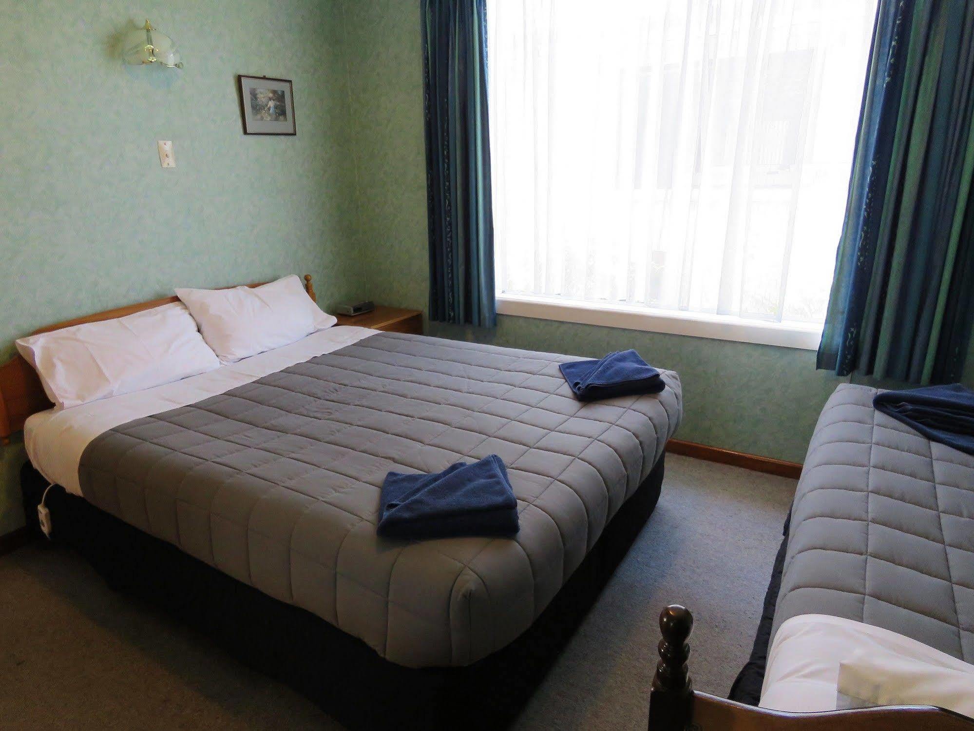 Yarrow Motel Invercargill Extérieur photo