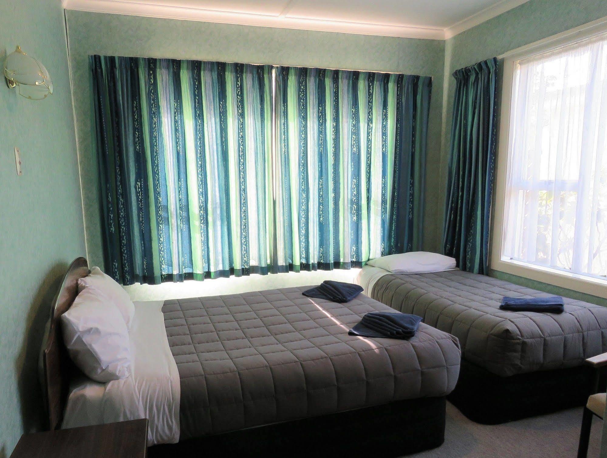 Yarrow Motel Invercargill Extérieur photo